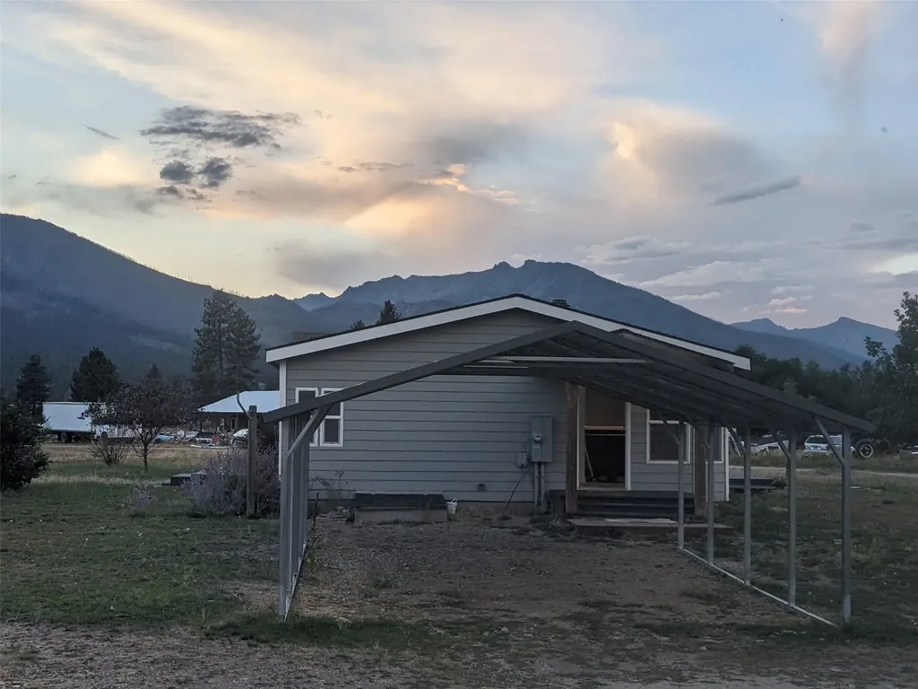 121 Camas Ranch Road Hamilton MT 59840