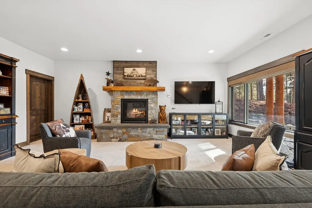 30 Boulder Lane Eureka MT 59917