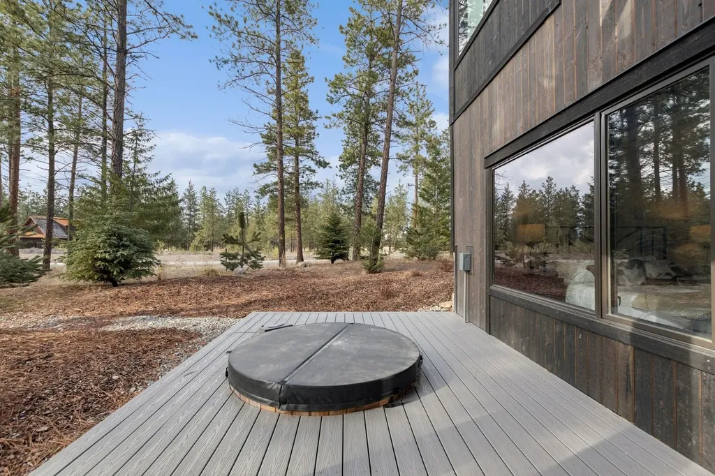 30 Boulder Lane Eureka MT 59917