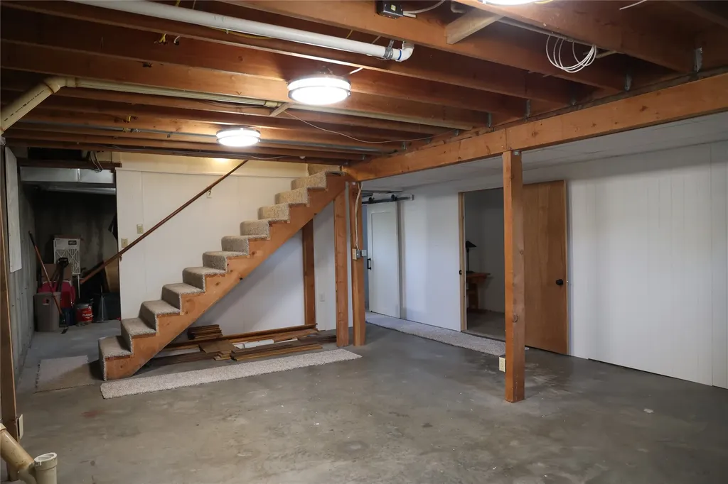 676 Hill Avenue Shelby MT 59474