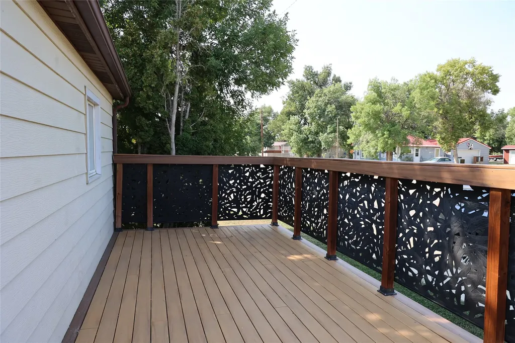 676 Hill Avenue Shelby MT 59474