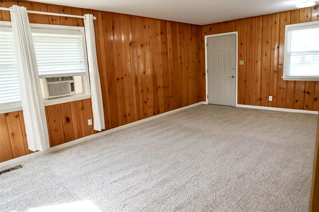 676 Hill Avenue Shelby MT 59474