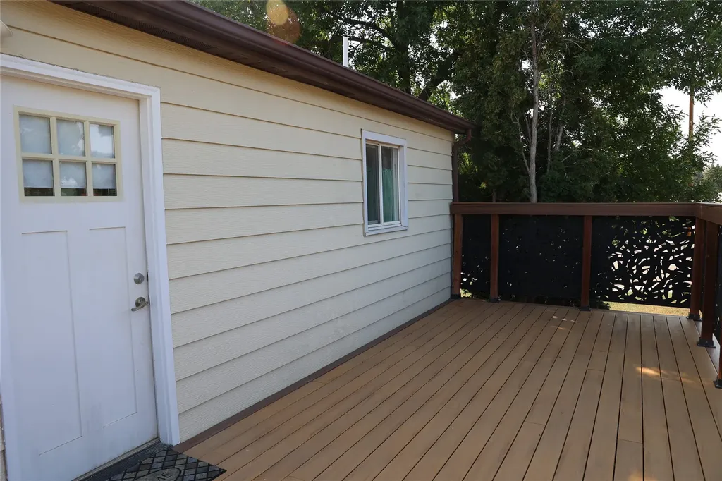 676 Hill Avenue Shelby MT 59474