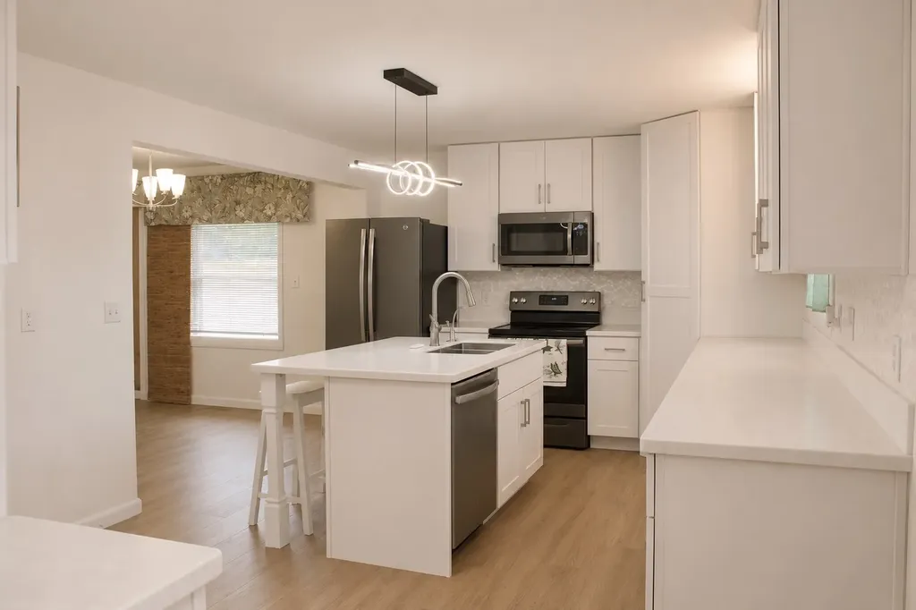 676 Hill Avenue Shelby MT 59474