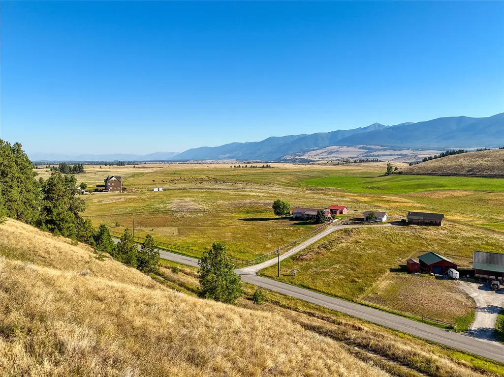 1151 Lindsay Road Eureka MT 59917