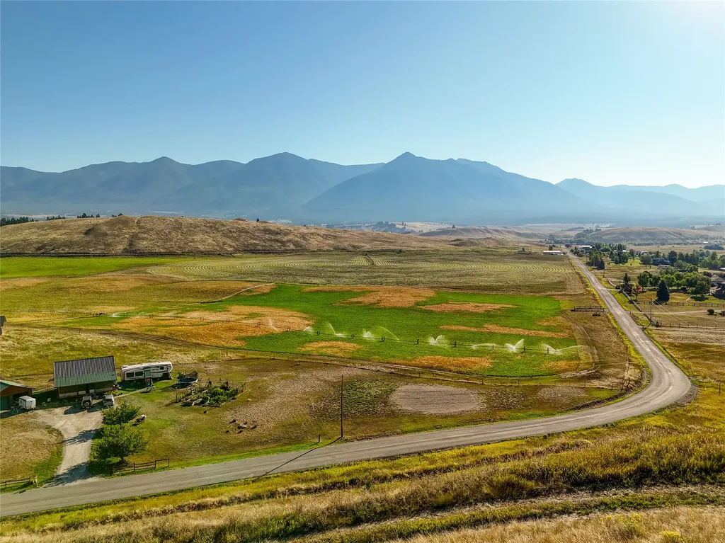 1151 Lindsay Road Eureka MT 59917