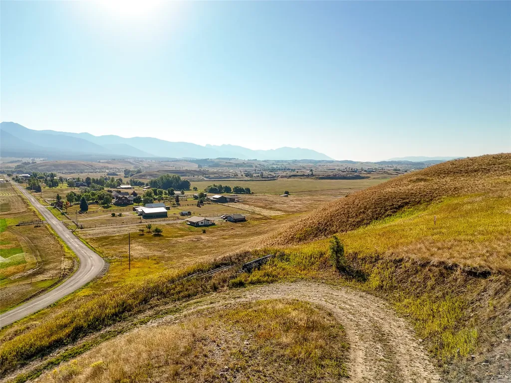 1151 Lindsay Road Eureka MT 59917