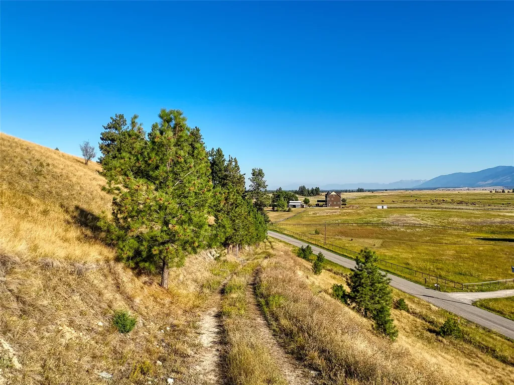 1151 Lindsay Road Eureka MT 59917