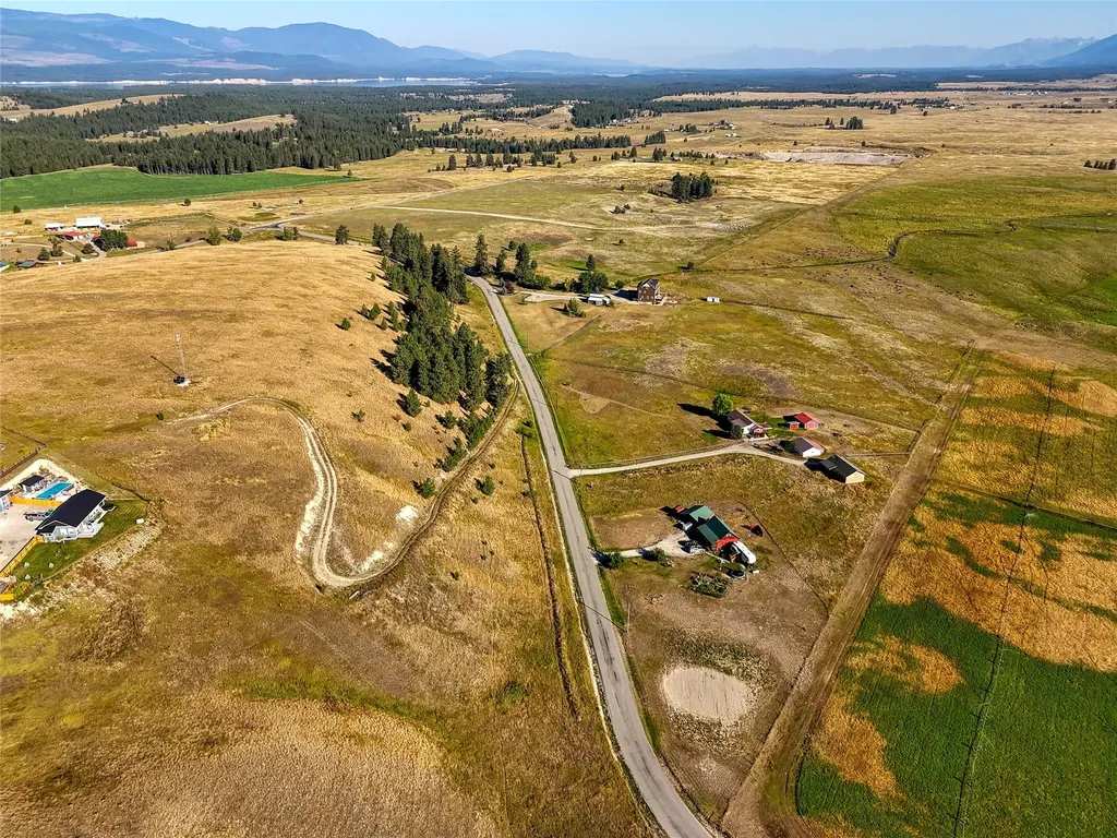 1151 Lindsay Road Eureka MT 59917