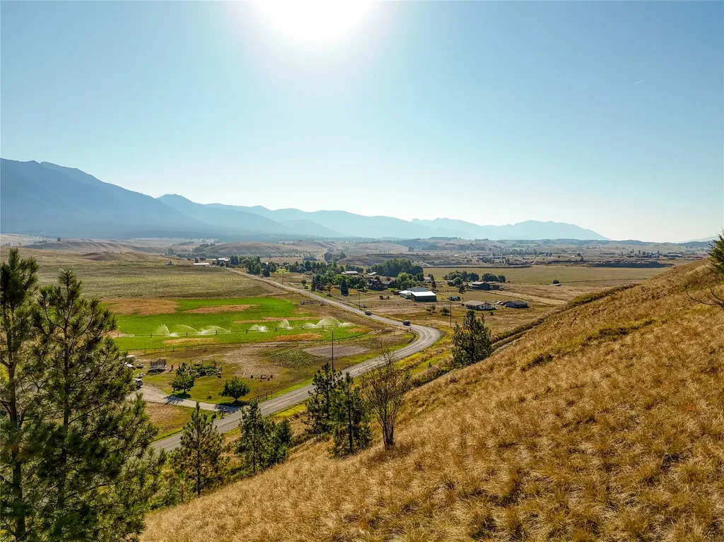1151 Lindsay Road Eureka MT 59917