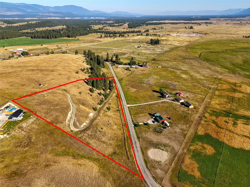 1151 Lindsay Road Eureka MT 59917