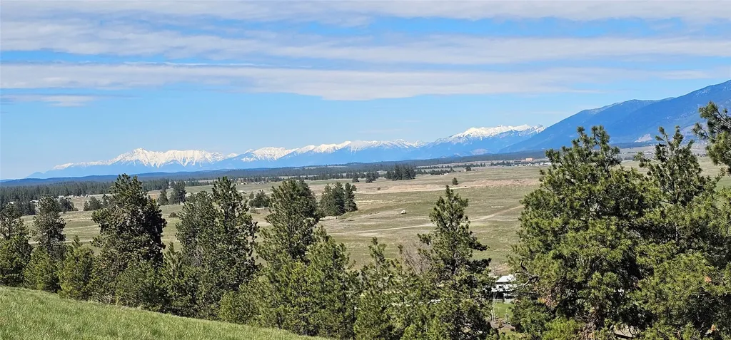1151 Lindsay Road Eureka MT 59917