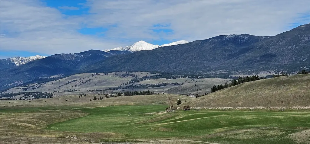 1151 Lindsay Road Eureka MT 59917