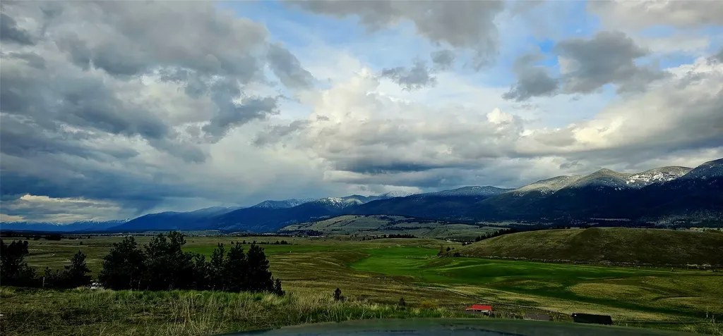 1151 Lindsay Road Eureka MT 59917