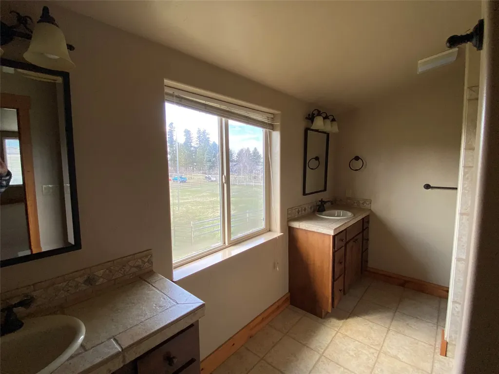 1040 Cowboy Way Columbia Falls MT 59912