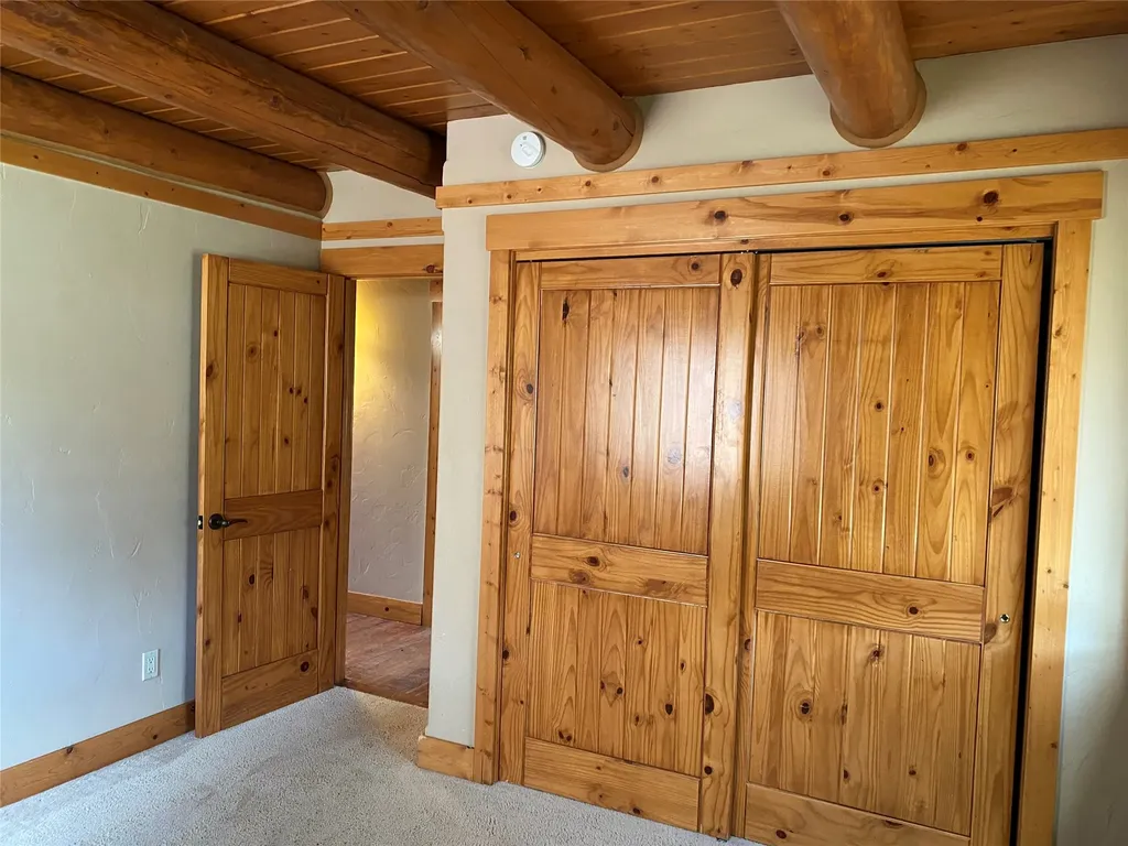 1040 Cowboy Way Columbia Falls MT 59912