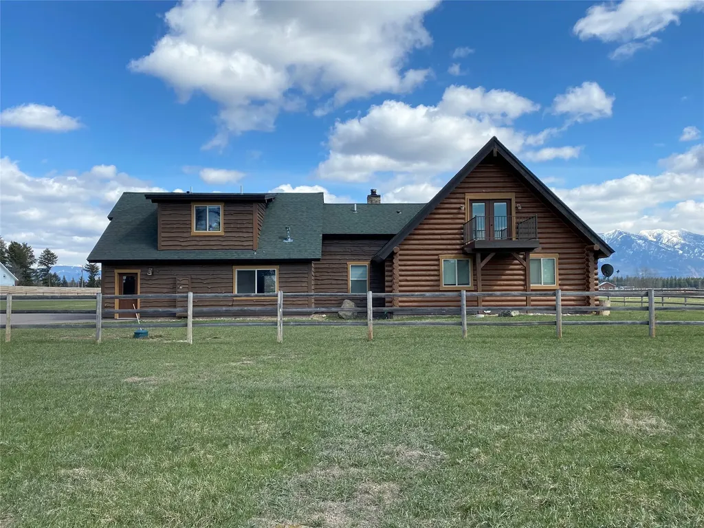 1040 Cowboy Way Columbia Falls MT 59912