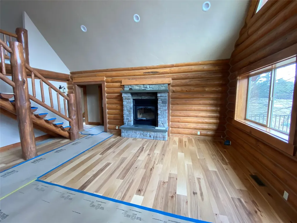 1040 Cowboy Way Columbia Falls MT 59912