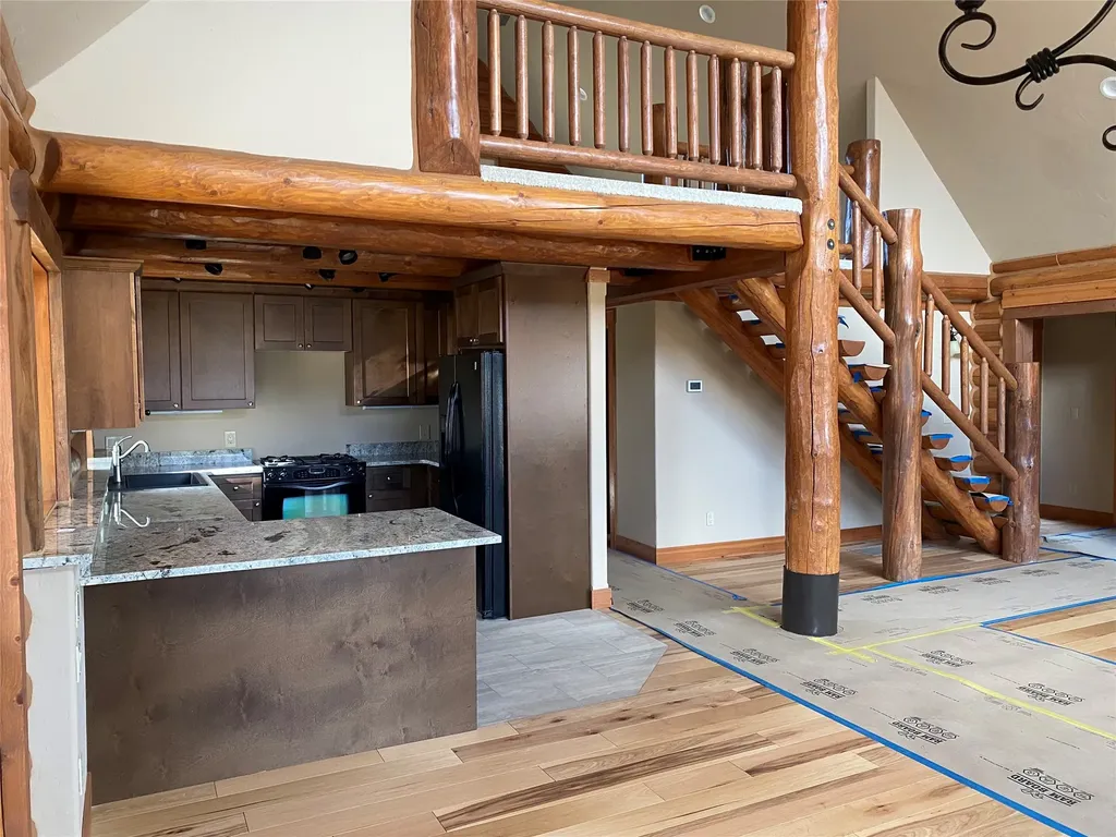 1040 Cowboy Way Columbia Falls MT 59912