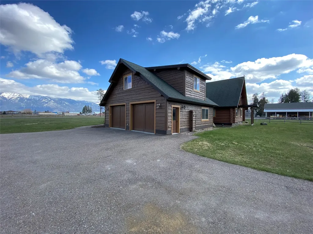1040 Cowboy Way Columbia Falls MT 59912