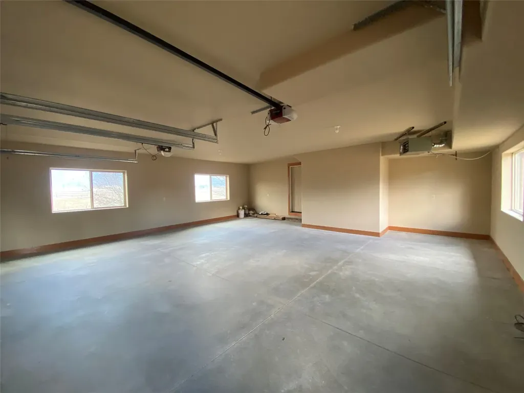1040 Cowboy Way Columbia Falls MT 59912