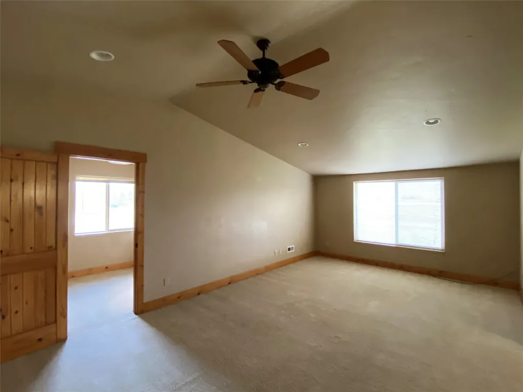 1040 Cowboy Way Columbia Falls MT 59912