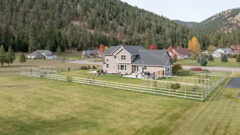 10636 Nez Perce Loop Lolo MT 59847