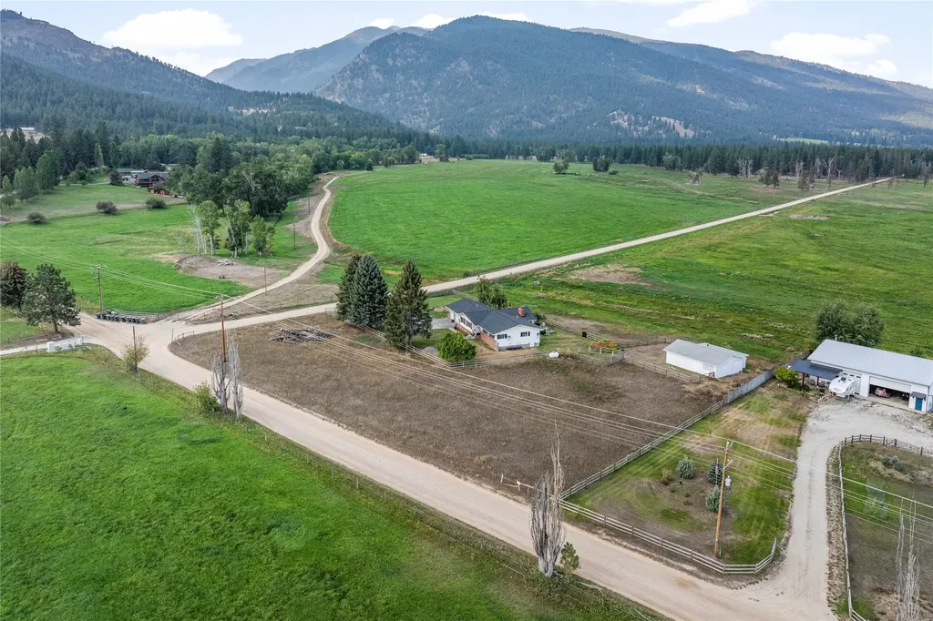 803 Indian Prairie Loop Stevensville MT 59870