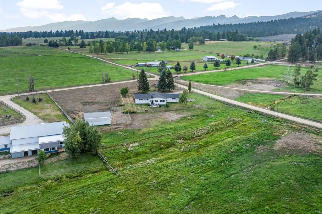 803 Indian Prairie Loop Stevensville MT 59870