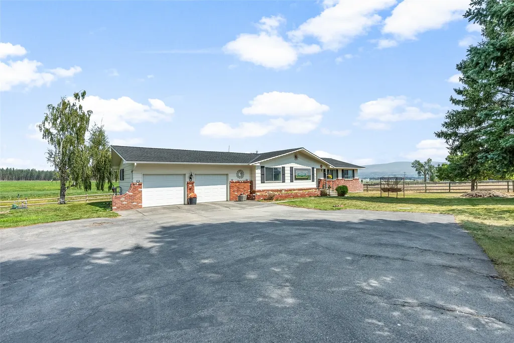803 Indian Prairie Loop Stevensville MT 59870