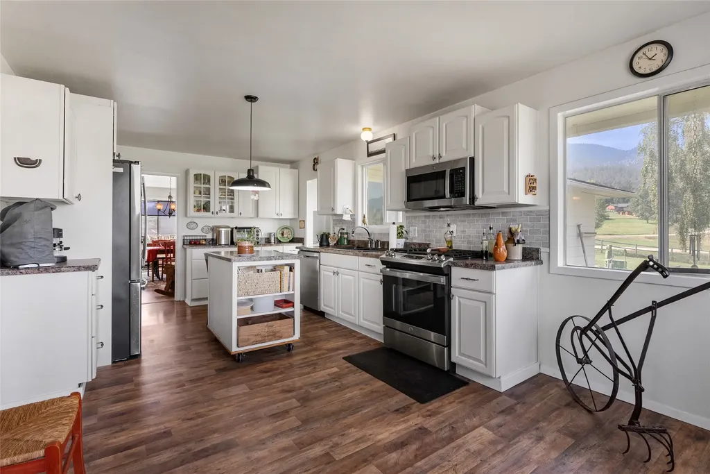 803 Indian Prairie Loop Stevensville MT 59870