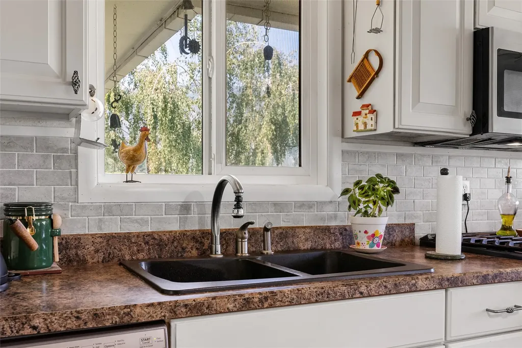 803 Indian Prairie Loop Stevensville MT 59870