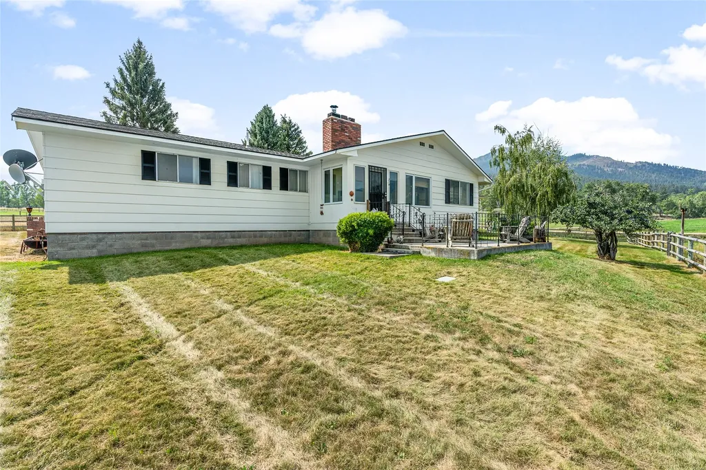 803 Indian Prairie Loop Stevensville MT 59870