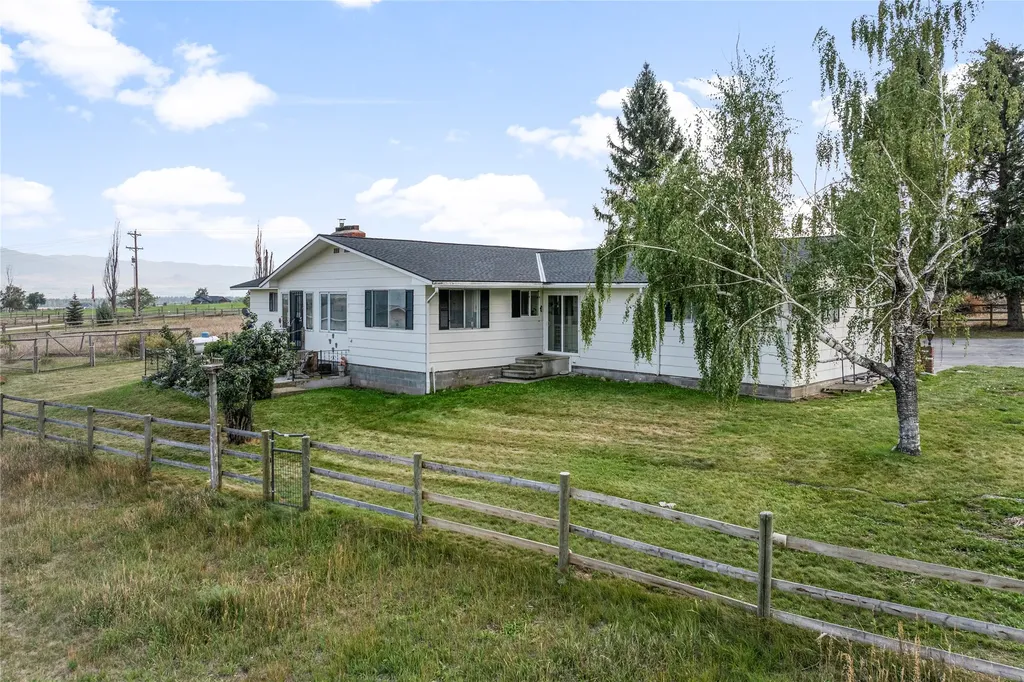 803 Indian Prairie Loop Stevensville MT 59870