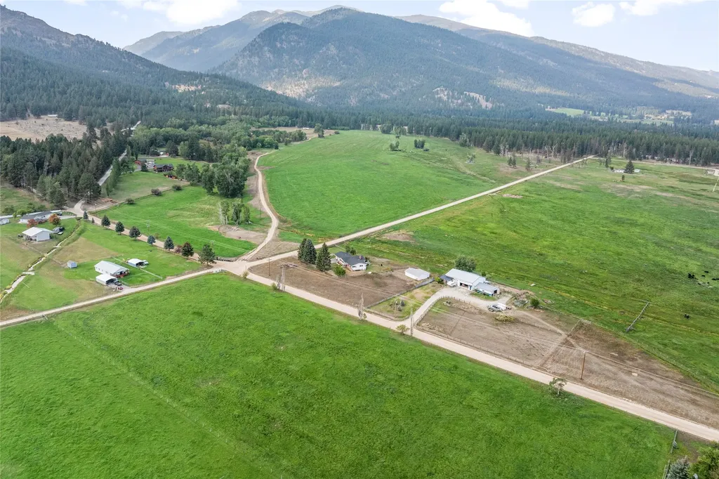 803 Indian Prairie Loop Stevensville MT 59870