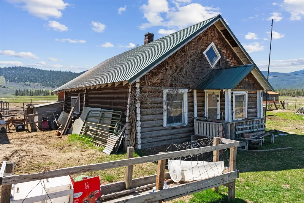 125 Hot Springs Road Hot Springs MT 59845