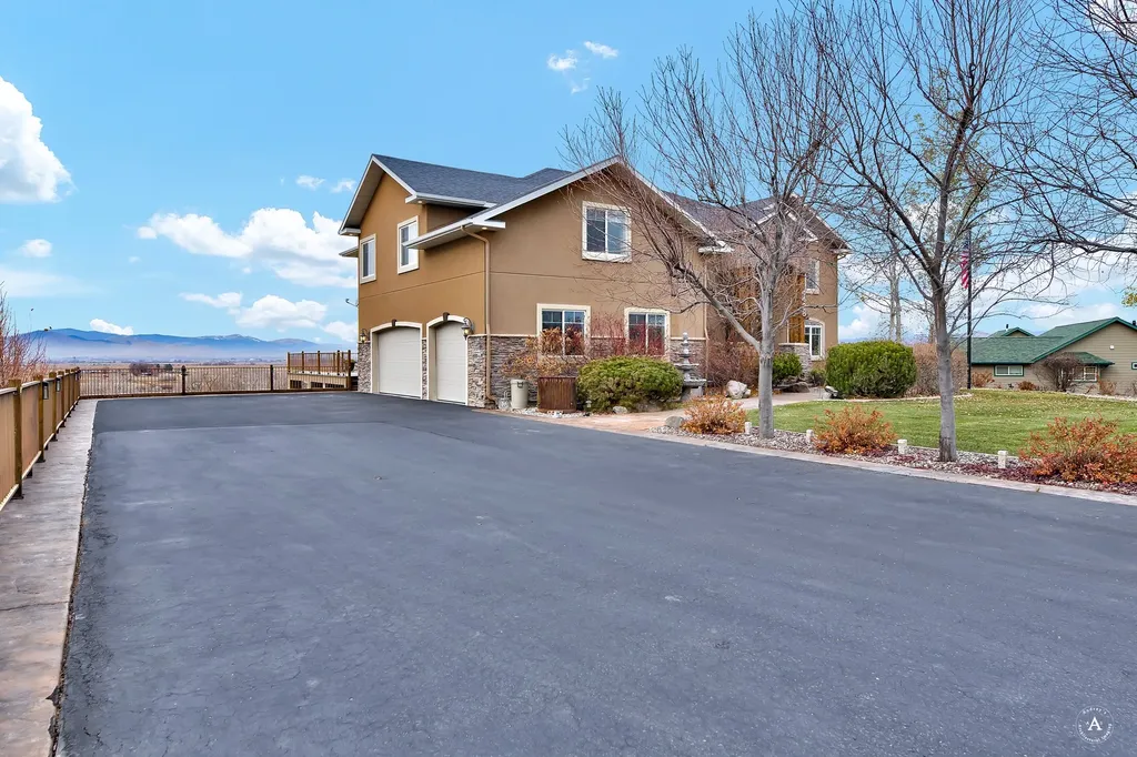 4428 Fox View Loop Helena MT 59602