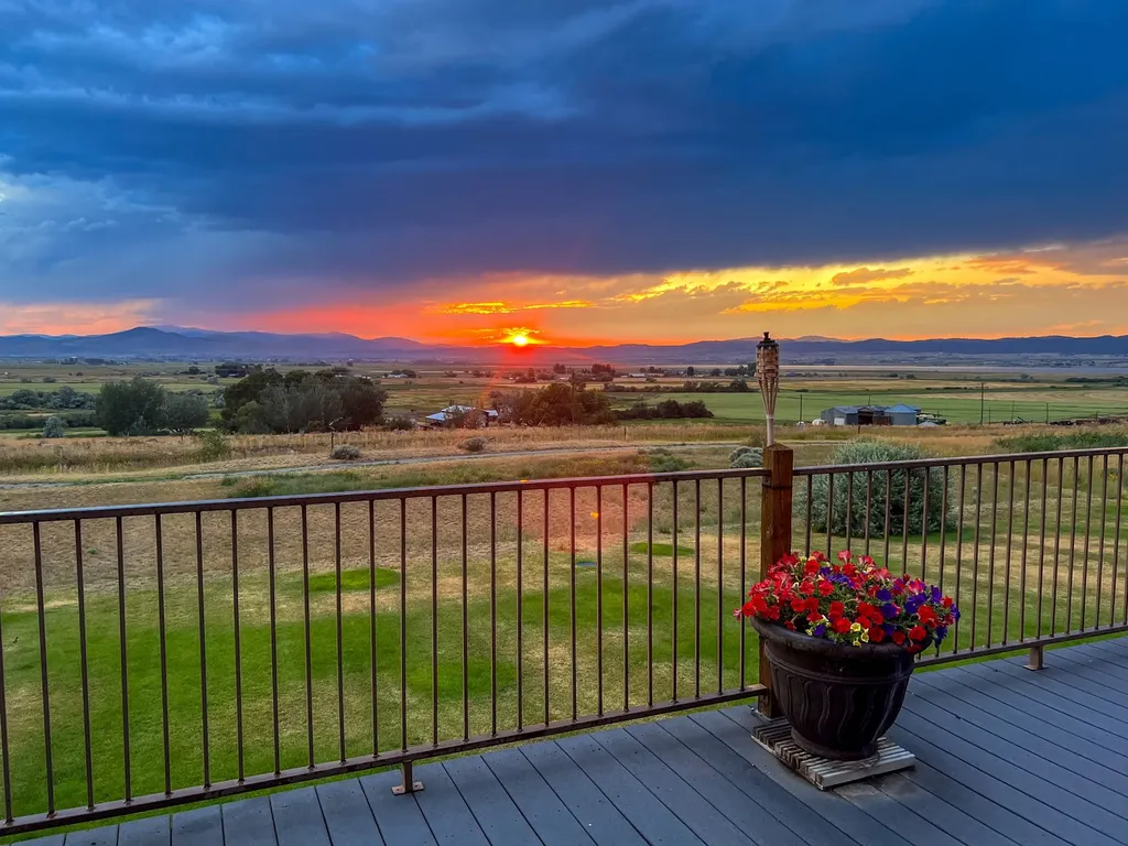4428 Fox View Loop Helena MT 59602