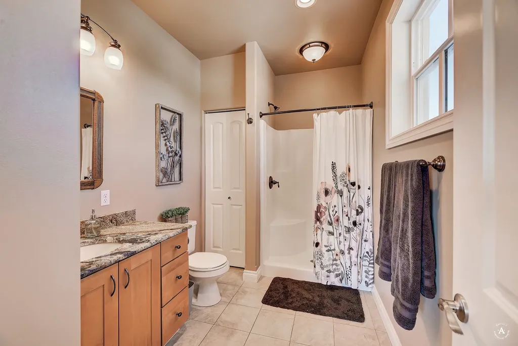4428 Fox View Loop Helena MT 59602