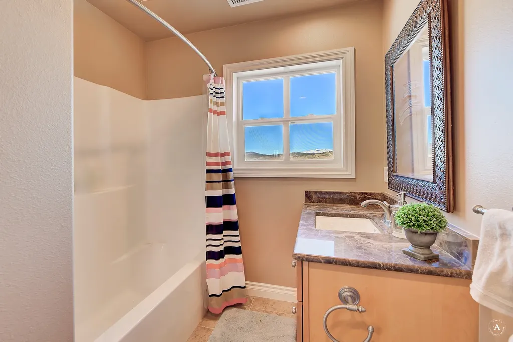 4428 Fox View Loop Helena MT 59602