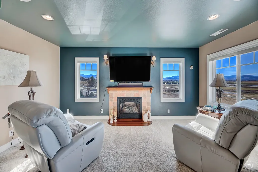 4428 Fox View Loop Helena MT 59602