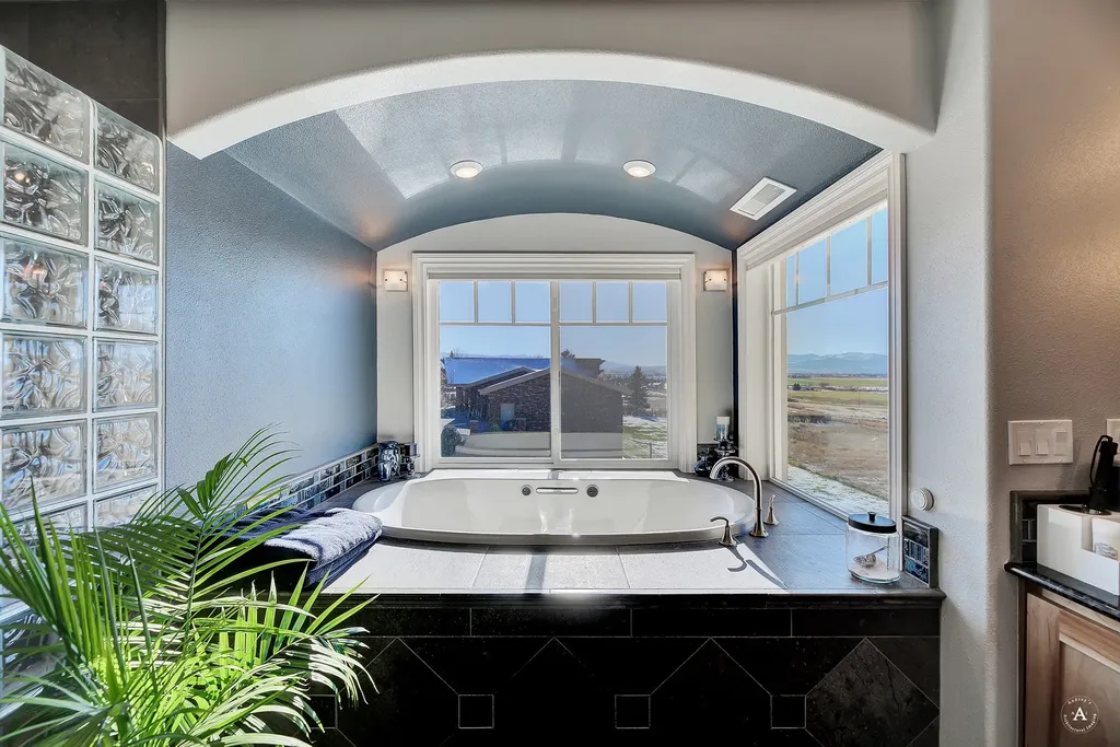 4428 Fox View Loop Helena MT 59602
