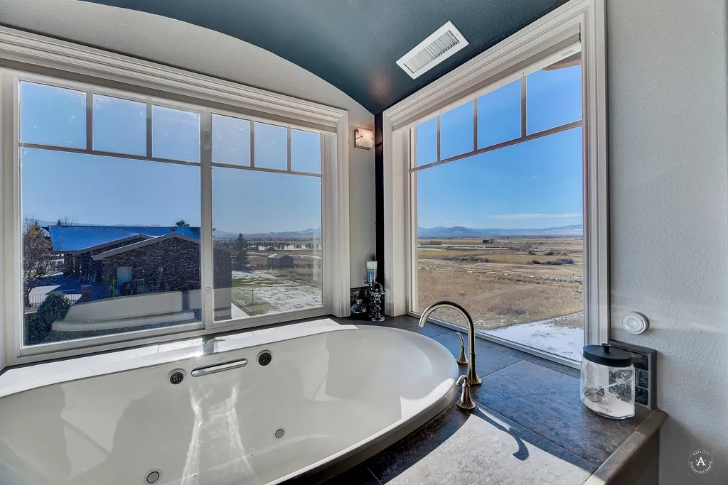 4428 Fox View Loop Helena MT 59602