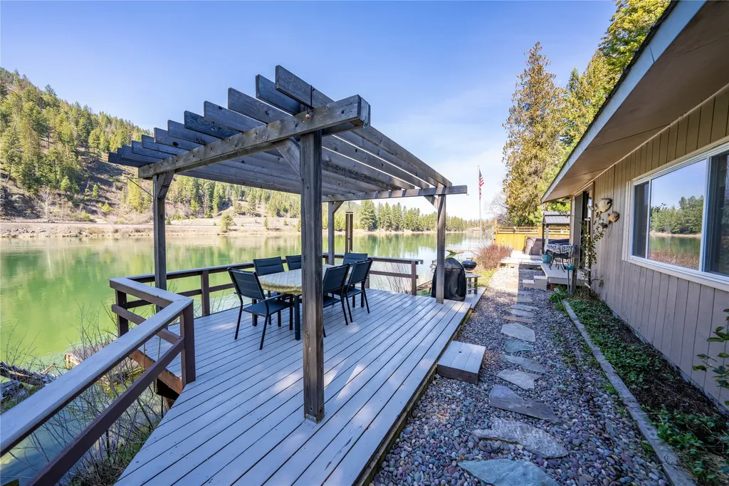 644 Waterfront Road Troy MT 59935
