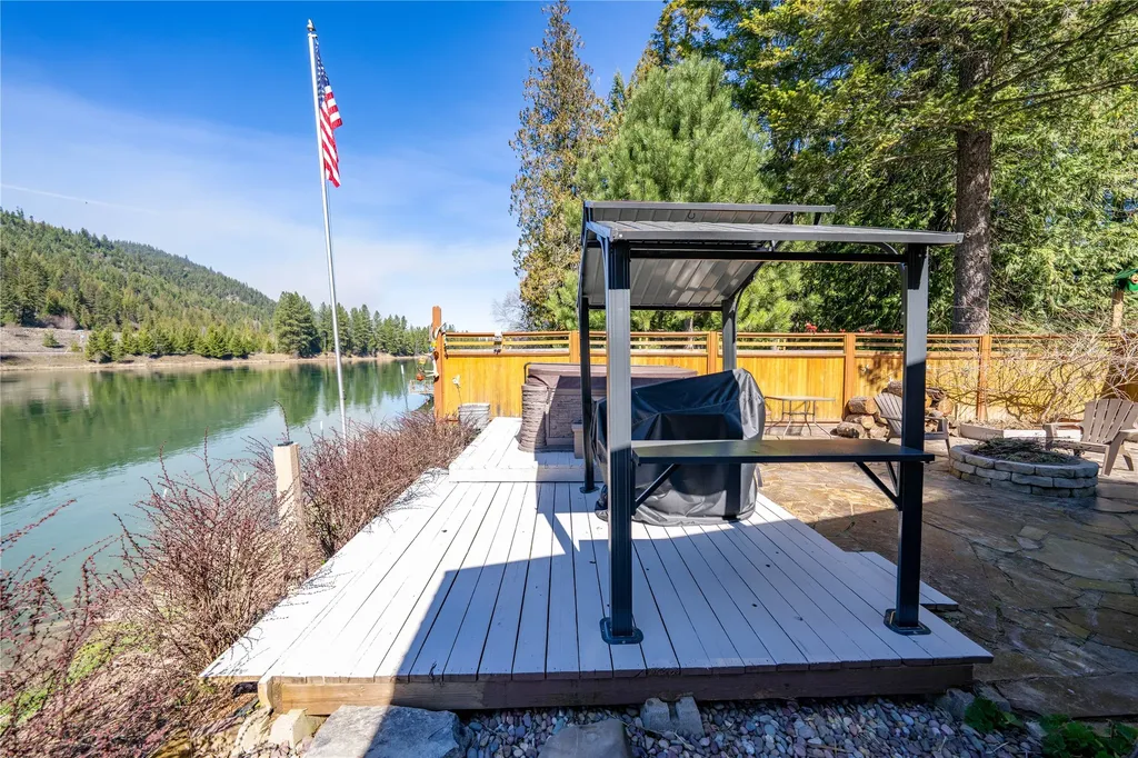 644 Waterfront Road Troy MT 59935
