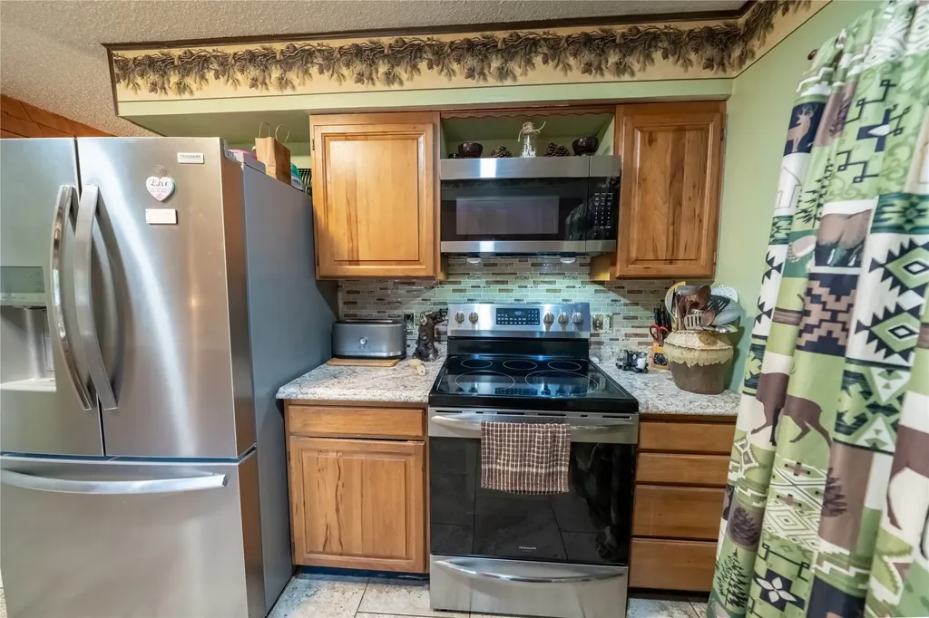 644 Waterfront Road Troy MT 59935