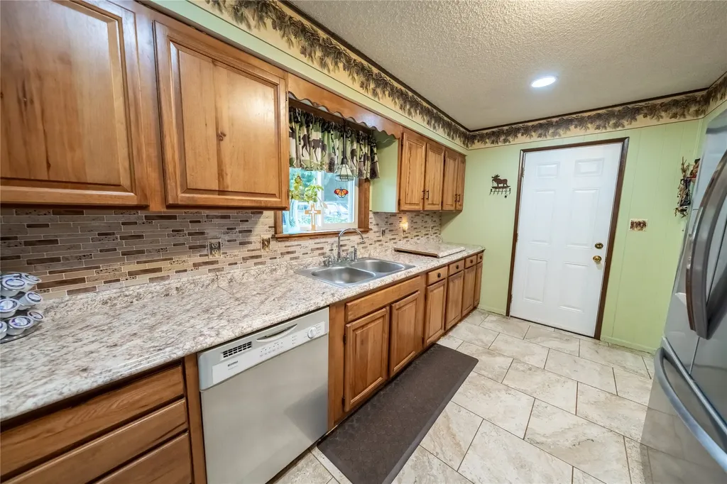 644 Waterfront Road Troy MT 59935