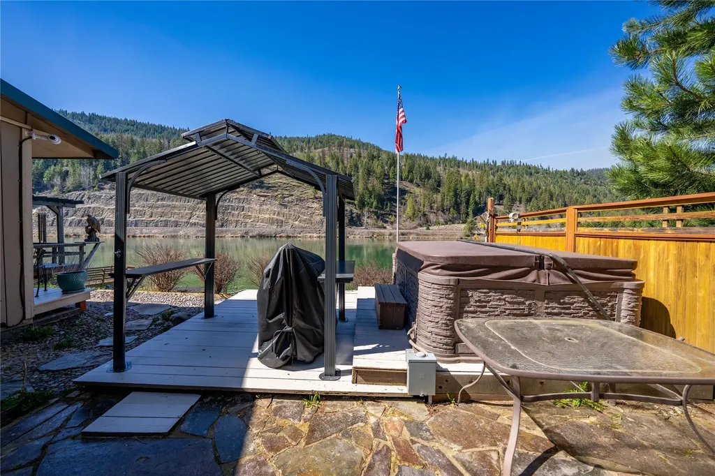 644 Waterfront Road Troy MT 59935