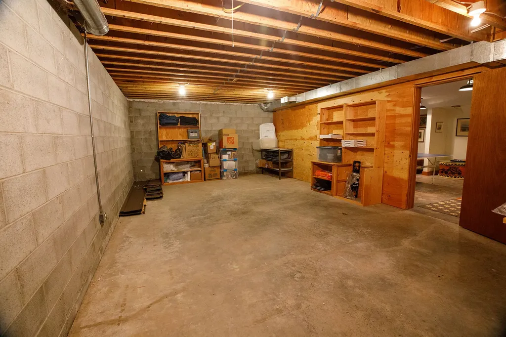 12 Highland Road Mcleod MT 59052