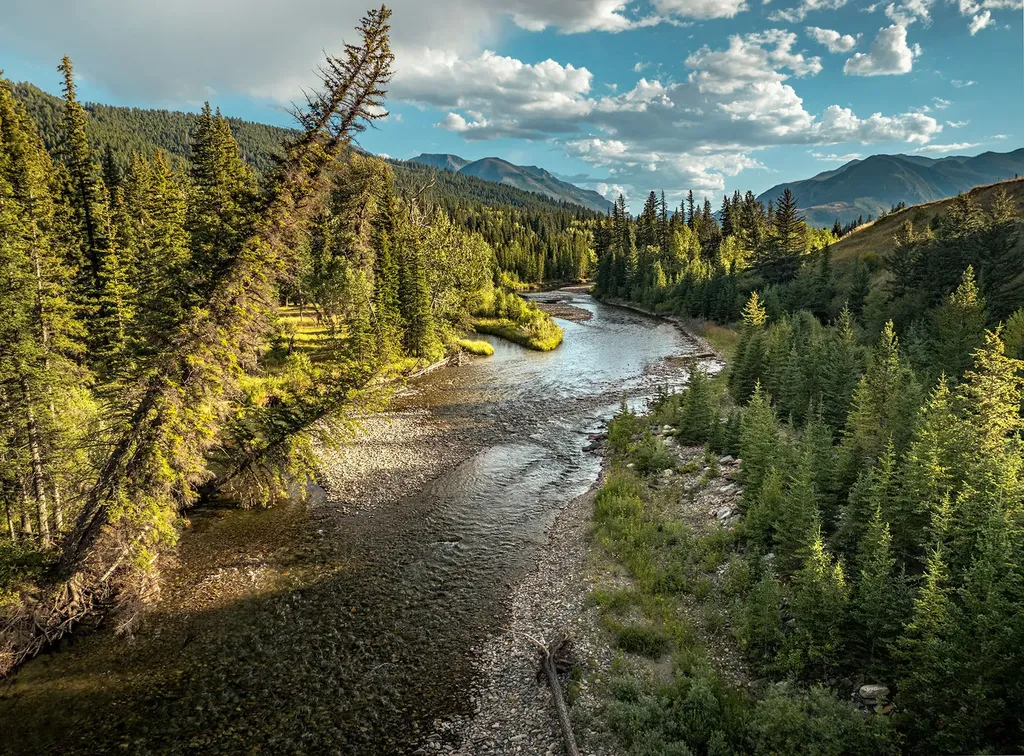 12 Highland Road Mcleod MT 59052